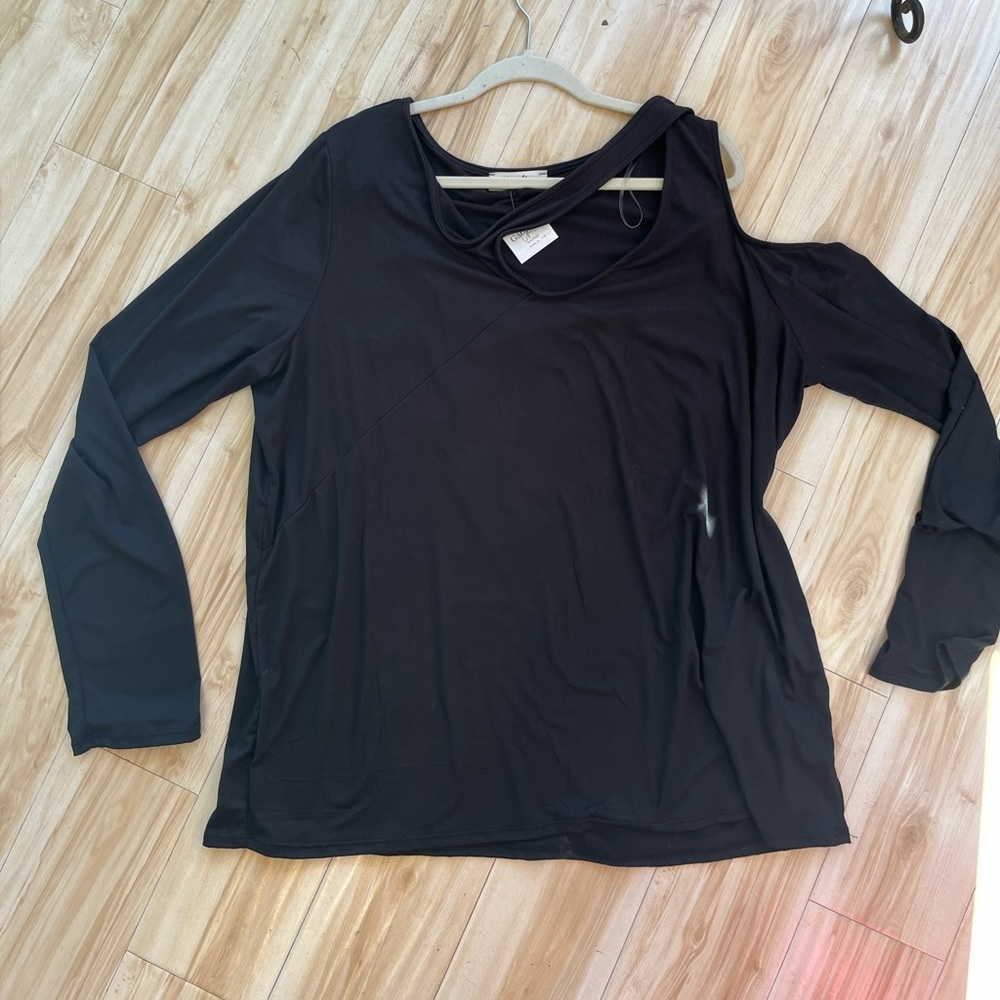 Haptics by holly harper long sleeve one cold shoulder top